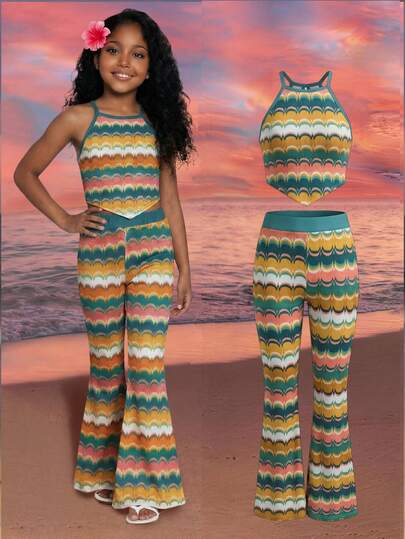 Halter Neck Tank Top + Flare Pants Set, Designed With Gradient Wavy Patterns In Orange, Pink, Green, And Blue Colors, Vintage Yet Vibrant. The Halter Neck Design Reveals Shoulders And Neck, The Fitted Silhouette Accentuates The Waistline, And The Flare Pants Elongate The Leg Lines, Creating A Retro Hippie Vibe Suitable For Both Vacation Leisure And Unique Daily Looks.