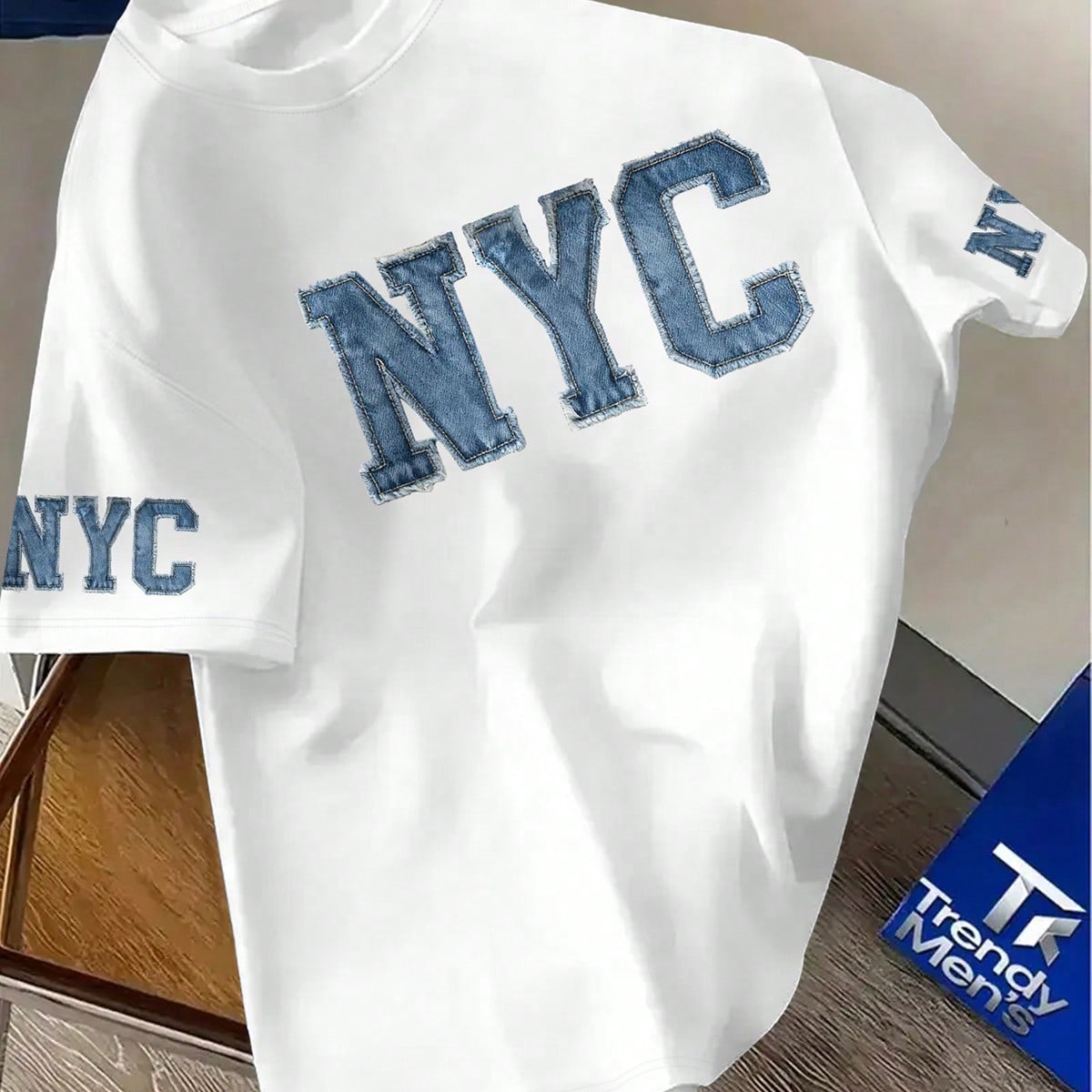 Camiseta de manga corta con cuello redondo y estampado de letras para hombres de talla grande