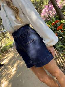 Nöista Quần short denim cạp cao có khóa cài đôi và đường may tỉ mỉ. Hai túi phía trước và phía sau. Thích hợp cho mùa xuân, hè, nữ. - Rửa tối - Xem 8