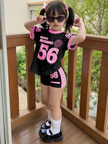 Ensemble fille bébé style décontracté minimaliste "Girls Trip" design sport classique, imprimé numérique 56, slogan "Every Day Is Memorable", patchwork bicolore manches, t-shirt col rond ample manches courtes avec imprimé numérique 56 et slogan, short de cyclisme ajusté, adapté pour l'été, les sports, le fitness, les courses, les occasions sociales - Multicolore - Voir 2