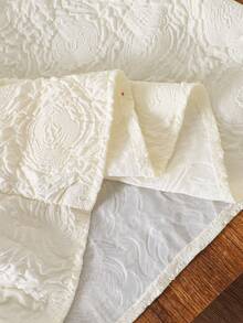 女童春夏新款优雅连衣裙，领口饰有水钻，杏色提花面料，杏色3D网纱花卉饰边短袖，A字廓形，适合休闲、正式场合、学校、度假、派对等各种场合，舒适优雅。白色连衣裙，适合儿童圣餐礼、女童礼服、儿童小新娘礼服等。柔软舒适，适合阳光明媚的场合，优雅时尚，适合派对等各种场合。 - 杏色 - 查看 5