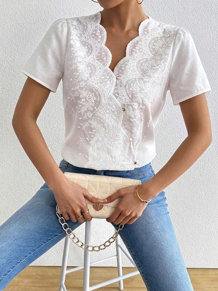 SHEIN Holidaya 夏季新款时尚修身花卉图案女式衬衫 - 白色 - 查看 1