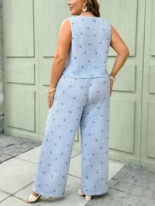 SHEIN CURVE+ Kích cỡ US22 Lễ hội âm nhạc, Kỳ nghỉ biển, Phong cách Bohemia Bộ đồ hai mảnh nữ thường ngày kẻ sọc xanh trắng + họa tiết nơ, thích hợp mặc hàng ngày, Xuân/Hè, Áo không tay và quần dài, Vải crepe không co giãn in sọc, Thời trang đơn giản, Thích hợp đi làm và đi nghỉ, Bộ áo vest không tay, Trang phục đi nghỉ mát cho nữ, Trang phục mùa hè cho nữ, Bộ hai mảnh cho nữ, Trang phục đi nghỉ lễ đảo Phục Sinh - Màu xanh lam - Xem 2