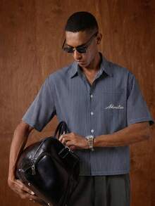 AKNOTIC Camisa casual de bolsillo de manga corta con rayas y bordado de letras para hombre - Azul Marino - Ver 8