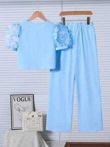 SHEIN Set de 2 piezas: Blusa con mangas abullonadas, decoración de moño y bordado de mariposa en malla elegante, con pantalón recto sencillo. Conjunto casual para uso diario, fiestas y salidas - Azul - Ver 2