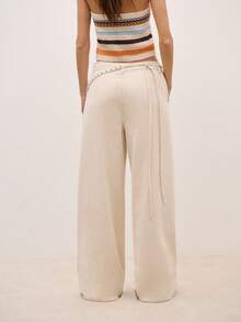 Nöista 中腰阔腿裤，配有围巾式裹身设计，饰有铆钉，侧边系带。适合春季、夏季、音乐节、海滩穿着。 - 白色 - 查看 2