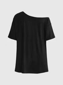 ROMWE Punk Gothic Plus Size Loose One Shoulder T-Shirt With Vintage Print Of Virgin Mary Sword And Thorns - Black - View 2