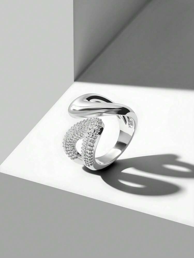 SILVER DIAMOND GEOMETRIC RING