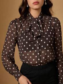 Briarwyn Blusa elegante vintage con cuello de corbata y lunares - Café integral - Ver 9