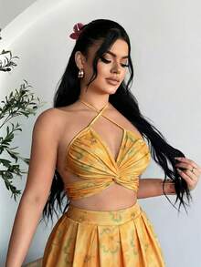 SHEIN SXY Bộ đồ 2 món gợi cảm dành cho nữ: Áo hai dây buộc cổ và chân váy ngắn in hoa. - Màu vàng - Xem 3