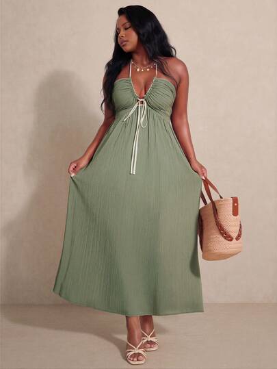 Elaquor Plus Size Backless Halter Neck Casual Vacation Dress