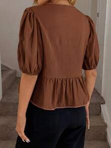 Easowa 女士休闲花瓣袖撞色蝴蝶结衬衫，春夏基础款短袖上衣 - 棕色 - 查看 2
