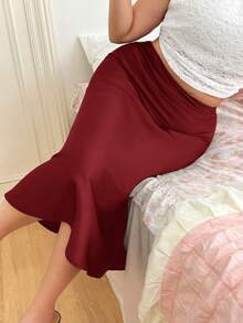 SHEIN EZwear 黑色高腰纯色缎面半身裙，适合派对和约会穿着，春夏款 - 酒紅色 - 查看 4