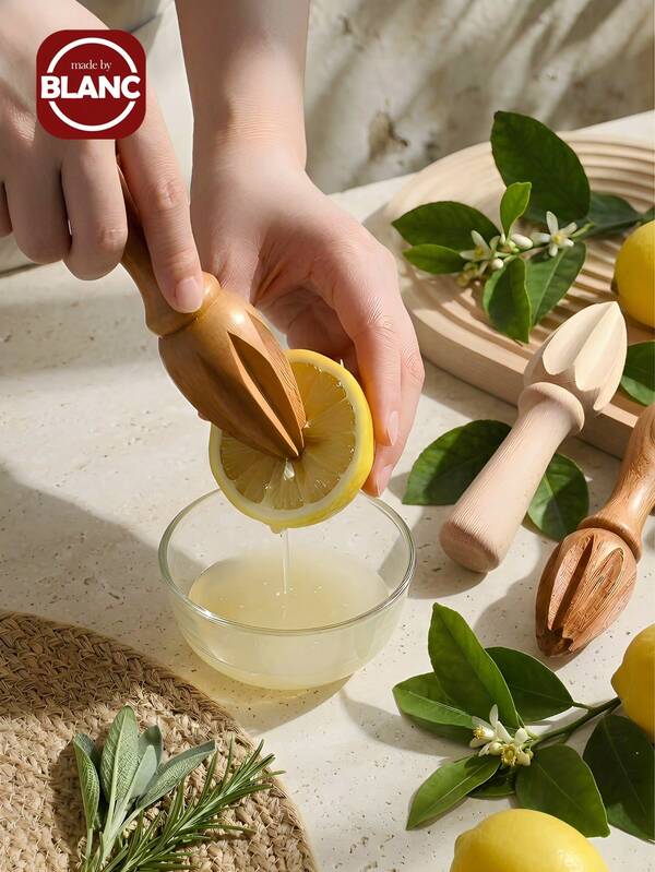 Madebyblanc 1PCWooden Citrus Reamer Lemon Hand Juicer Handheld Citrus Juicer Easy To Hold Kitchen Juicing Tool Manual Orange Lime Lemon Juice Reamer Extractor For Daily Home Bar Cafe Restaurant Use