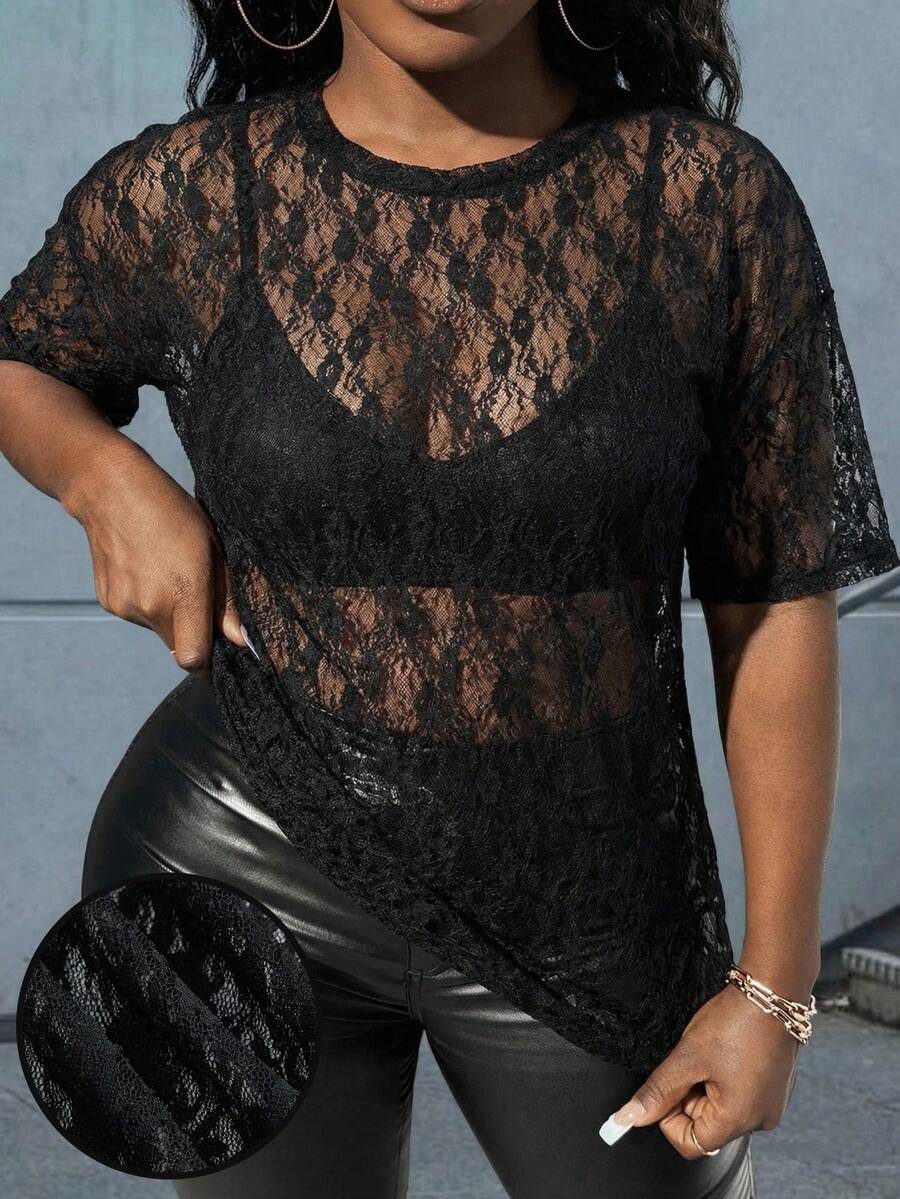 Slaydiva Camiseta de manga corta con cuello redondo de encaje negro y talla grande para mujer, de estilo casual, romántico y sexy, adecuada para el verano, festivales de música y fiestas - Negro - Ver 1