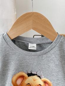 SHEIN Bộ đồ ngủ 2 mảnh kẻ caro cho bé trai Dozemod Kids gồm áo thun có túi và quần short kẻ caro, đồ ngủ thoải mái thường ngày. - Xanh và trắng - Xem 6