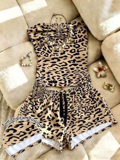 Resyla 女士豹纹褶皱抹胸上衣和抽绳腰短裤两件套