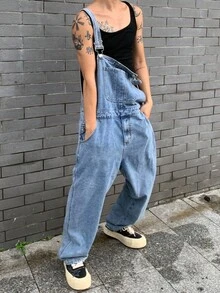 Manfinity EMRG 加大码男士宽松休闲牛仔背带裤，带口袋 - 中等水洗藍 - 查看 7
