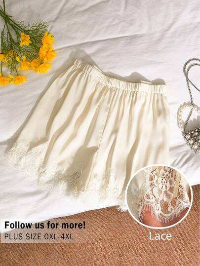 CosyJoli Plus Size Women's Summer Contrast Lace Elastic Waist Shorts