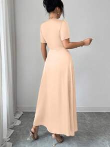 Rafferiza V领褶皱系带A字短袖纯色连衣裙，法式优雅休闲风格，女士 - 杏色 - 查看 2