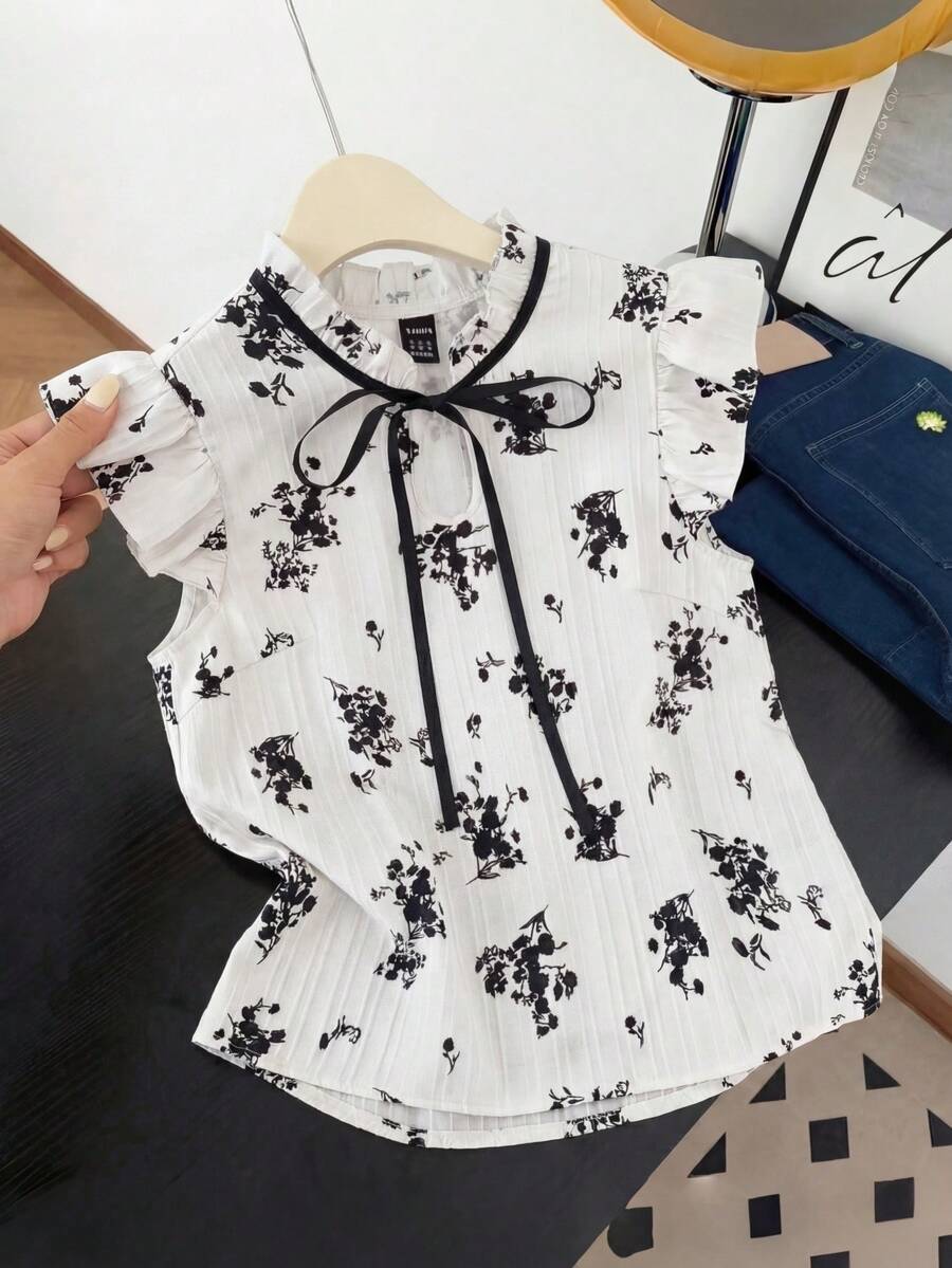 SHEIN Franclia Blus Wanita Lengan Pendek dengan Motif Kontras Warna dan Tali di Bagian Depan - Hitam dan Putih - View 1