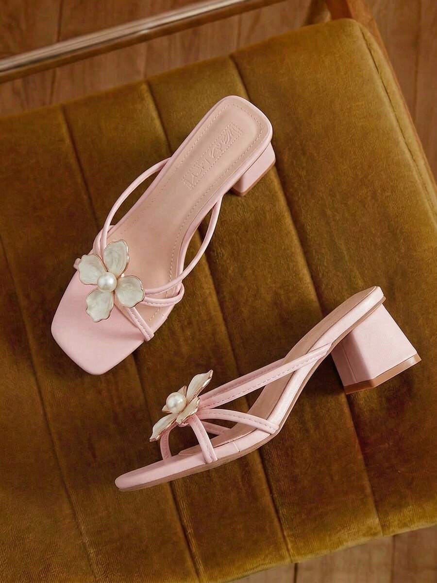 2.0-2025 Sandal quai hoa đính ngọc trai giả kiểu Pháp, hở mũi, gót trung bình, đa năng dành cho nữ, hàng mới về mùa hè 2025 - Hồng - Xem 1