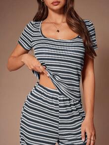 Lazeform Comfortable & Fashionable Striped Scoop Neck Short Sleeve Loungewear Set - Blue - View 6