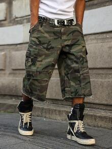 Manfinity EMRG 男士加大码休闲街头风多口袋做旧迷彩阔腿牛仔短裤 - 軍綠色 - 查看 4