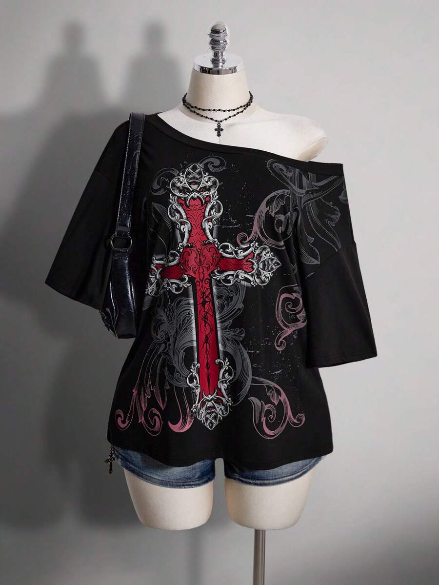 SHEIN ICON Áo thun nữ cỡ lớn họa tiết punk đính đá lấp lánh, vai lệch, dáng rộng - màu đen - Xem 1