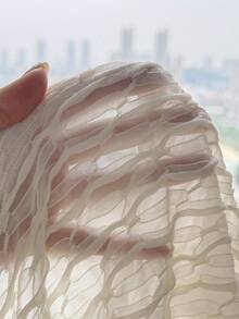 SHEIN 两件套少女T恤短裤套装，采用纹理褶皱面料，米白色，不对称肩部设计，面料柔软，修身褶皱剪裁，优雅装饰，适合夏季日常穿着及轻度社交场合，展现温柔甜美的少女风格。 - 米色 - 查看 7