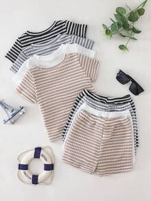 SHEIN Playful Pals 4 piezas Conjunto de ropa para bebé niño, que incluye 4 tops de manga corta de cuello redondo con textura de punto y 4 pantalones cortos de punto con cintura elástica a juego. Los colores de los tops son caqui blanco, gris oscuro blanco, gris blanco y beige blanco, con los pantalones cortos a juego con los correspondientes colores de los tops. Adecuado para primavera/verano, actividades al aire libre, uso casual, apto para bebé niño de 6 meses a 2-3 años - Multicolor - Ver 2