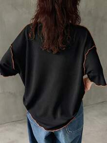FRIFUL 女款休閒寬鬆對比色條紋圓領落肩上衣，百搭海灘穿搭校園風 - 黑色 - 查看 2