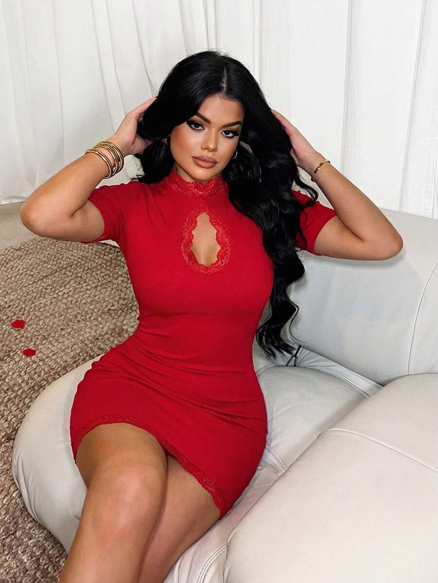 SHEIN SXY 性感蕾丝拼接镂空连衣裙 - 紅色 - 查看 1