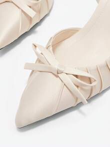 Giày cao gót mũi kín họa tiết da báo độc đáo Thu/Đông 2025, Giày bệt mũi nhọn đính nơ thời trang, Thời trang mùa hè mới, Giày cao gót kitten, Thanh lịch, Giày cao gót nữ, Thanh lịch, Trang phục dự tiệc - Màu be - Xem 8