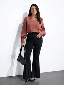 Maija 大码纯色前开襟长袖V领休闲衬衫，适合春夏穿着，可用于春季情人节派对、海滩婚礼、度假、圣帕特里克节等场合。 - 粉色 - 查看 9