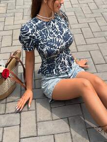 Serisse Áo sơ mi nữ tay ngắn in họa tiết cây nhiệt đới, kiểu dáng thường ngày. - Xanh và trắng - Xem 1