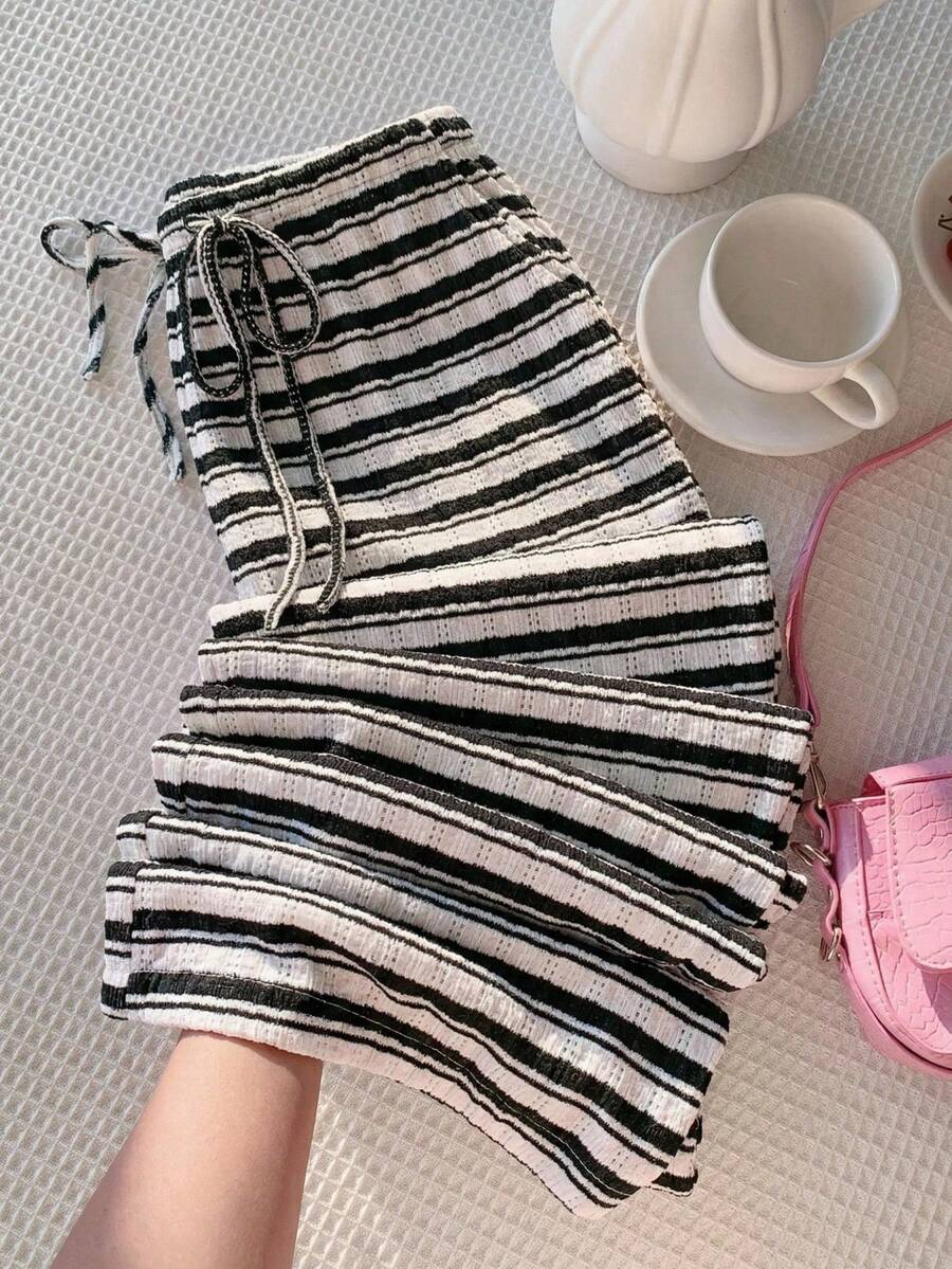 SHEIN EZwear Quần ống đứng dệt kim kẻ sọc đen trắng dành cho nữ - Đen và trắng - Xem 1