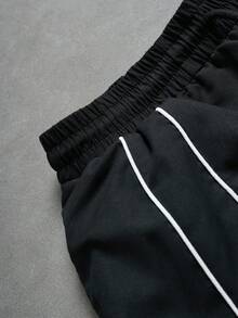 Manfinity LEGND Men's Striped Contrast Trim Drawstring Waist Casual Sports Shorts - Black - View 4