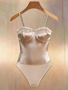 GlowEve Áo không tay tối giản gợi cảm với đường viền cổ đính hạt và chi tiết xếp ly, bộ jumpsuit satin ôm sát, áo hai dây màu sâm panh, đầm đính ngọc trai, chân váy maxi lụa, đầm dạ hội màu sâm panh, áo sơ mi cài cúc ngọc trai, áo sơ mi satin, áo sơ mi lụa thanh lịch, áo sơ mi màu sâm panh, áo sơ mi xếp ly, áo sơ mi satin thanh lịch, áo hai dây màu sâm panh, áo corset satin, bộ jumpsuit áo hai dây lụa. - Màu be - Xem 1