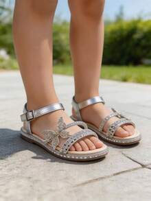 Sandalias infantiles para niña  con pedrería y mariposa cauales - Plateado - Ver 3