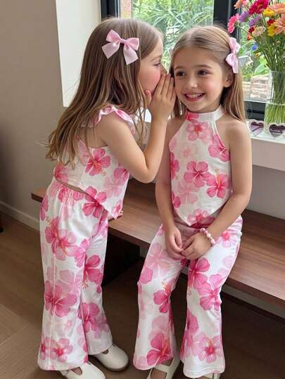 SHEIN Bộ đồ 2 món cho bé gái, kiểu dáng thời trang ngọt ngào, áo hai dây dệt kim hình trái tim và quần ống loe, thích hợp cho ngày Valentine.