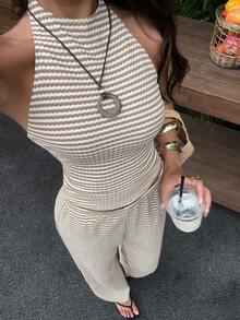 SHEIN EZwear Bộ áo và quần kaki dệt kim kẻ sọc cổ yếm dành cho nữ. - Màu Khaki - Xem 2