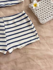 SHEIN PETITE CURVE Bộ đồ đôi nữ cỡ lớn phong cách tối giản thường ngày gồm áo tank top cổ yếm và quần short. - Xanh và trắng - Xem 5