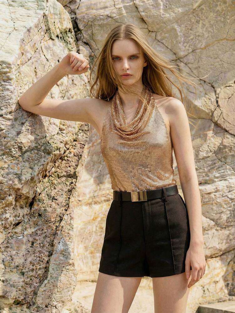 BELTED SLANT POCKET SHORTS