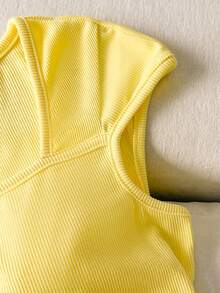 Sparklyn 少女黄色短袖修身T恤上衣，柔软背心 - 黃色 - 查看 4