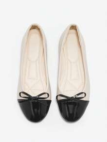 Eladyva Bailarinas con punta redonda y lazo para mujer de talla grande, en diseño de patchwork blanco y negro, con suela suave y cómoda, en diseño de bloques de color, adecuadas para primavera y otoño - Blanco y Negro - Ver 6