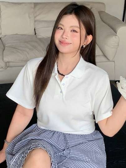 Dazy Plus Áo thun nữ cỡ lớn màu trơn, cổ polo, tay ngắn, dáng rộng, màu trắng, thích hợp cho mùa xuân/hè.