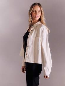 Aralina ÁO KHOÁC DENIM MÀU KEM VỚI TAY ÁO PHỒNG - trắng - Xem 6