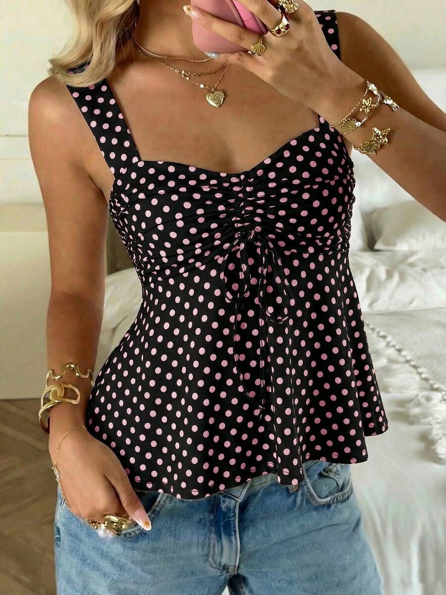 CovetEZ Bộ sưu tập thời trang nữ Xuân/Hè 2026: Áo kiểu/áo ba lỗ chấm bi đen hồng dễ thương, thoải mái, đa năng, có bèo nhún và dây rút. - màu nâu - Xem 1