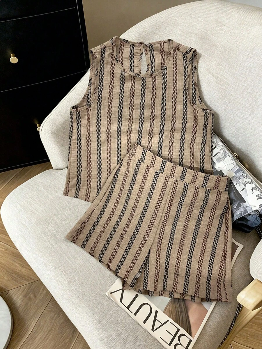 EMERY ROSE Women's Casual Round Neck Sleeveless Top And Shorts Set - Khaki - View 1